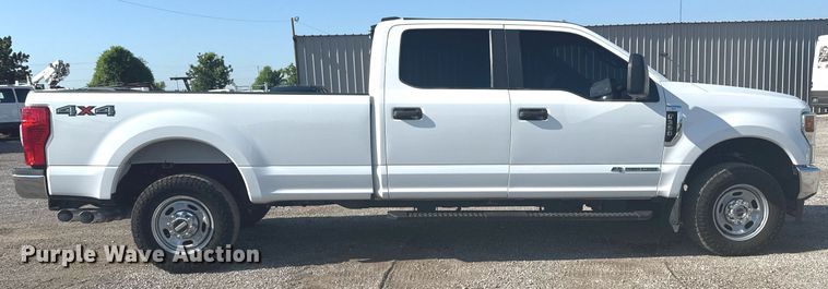 image for item EG5992 2021 Ford F350 Super Duty Crew Cab pickup truck