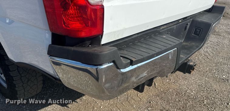 image for item EG5992 2021 Ford F350 Super Duty Crew Cab pickup truck