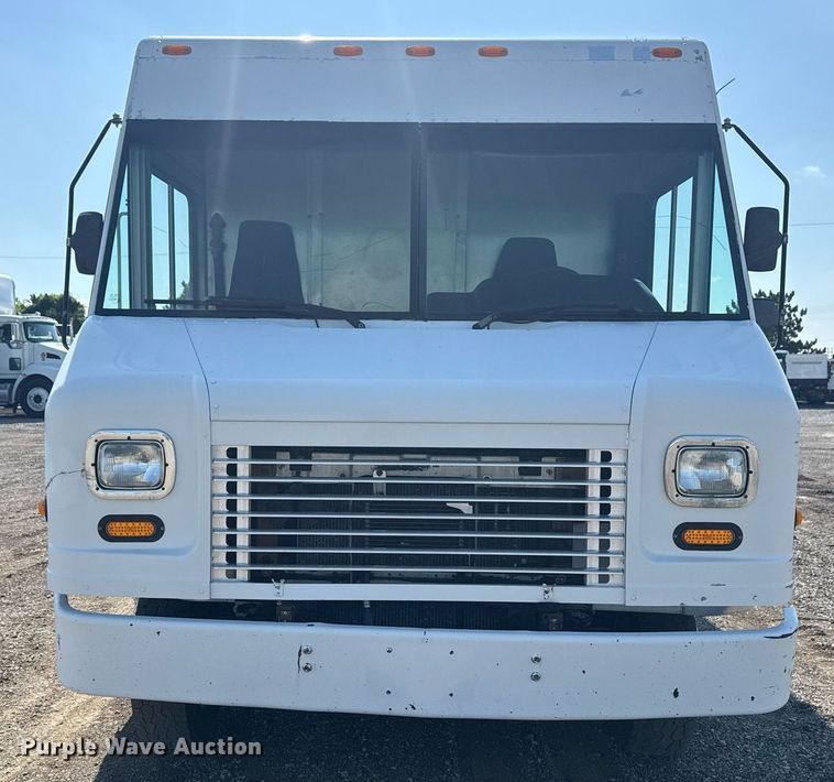 image for item EG5994 2010 Ford E450 delivery truck