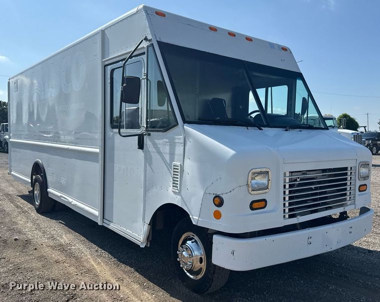 image for item EG5994 2010 Ford E450 delivery truck