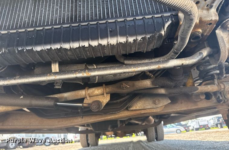 image for item EG5994 2010 Ford E450 delivery truck