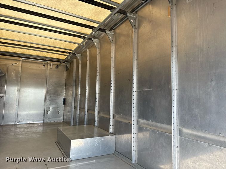 image for item EG5994 2010 Ford E450 delivery truck