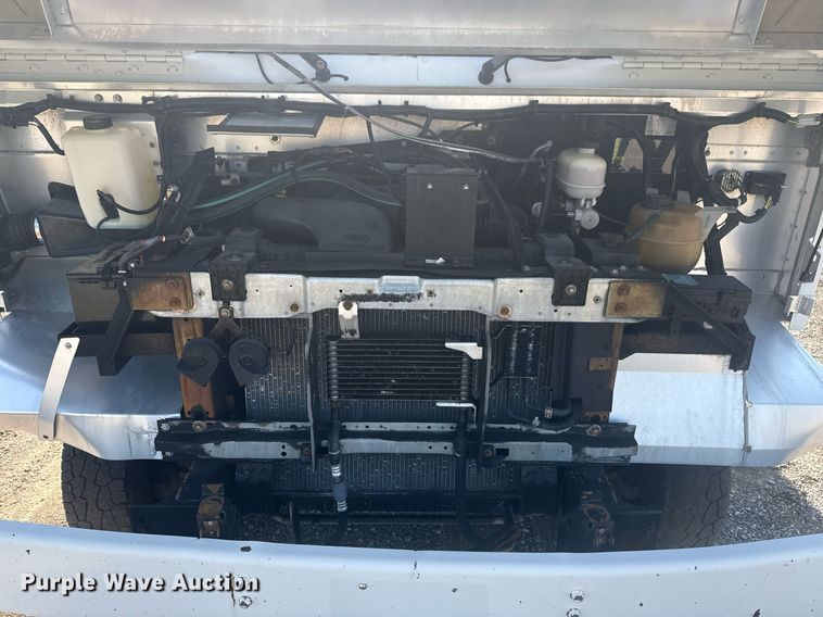 image for item EG5994 2010 Ford E450 delivery truck