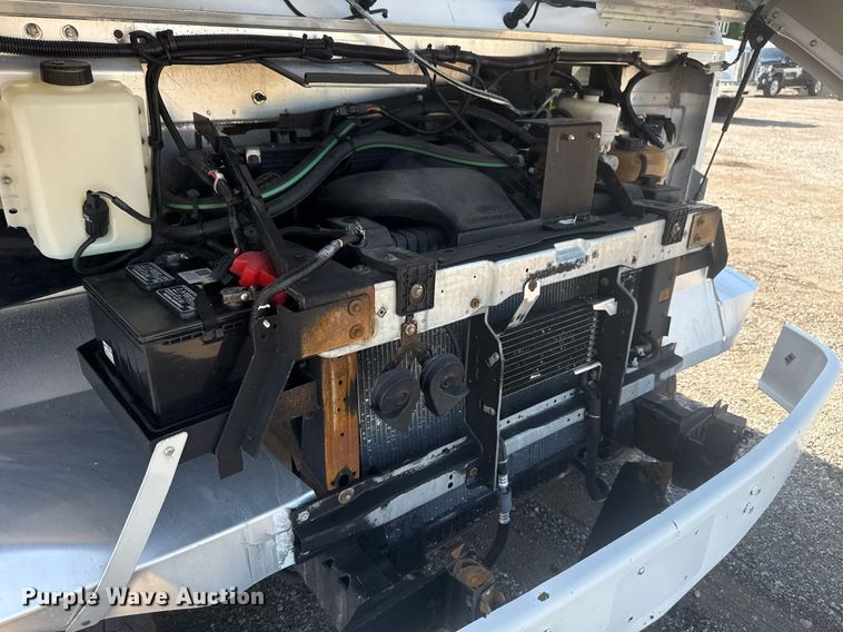 image for item EG5994 2010 Ford E450 delivery truck