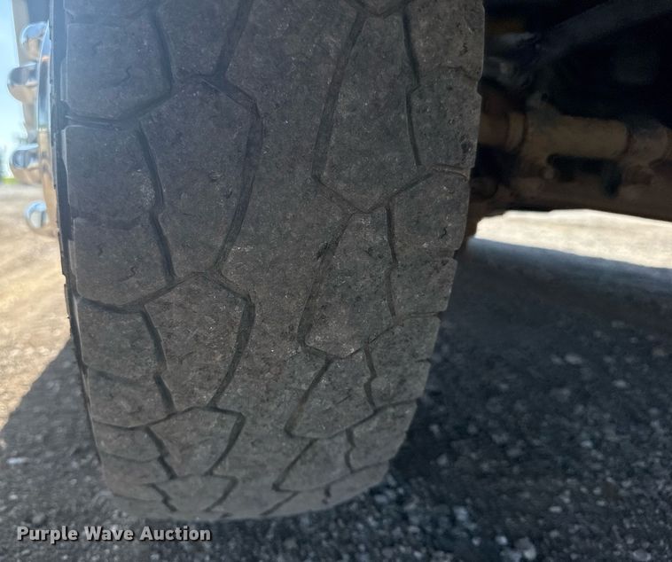 image for item EG5994 2010 Ford E450 delivery truck