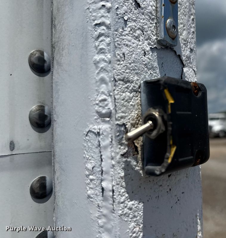 image for item EG5997 2019 Kenworth T370 box truck