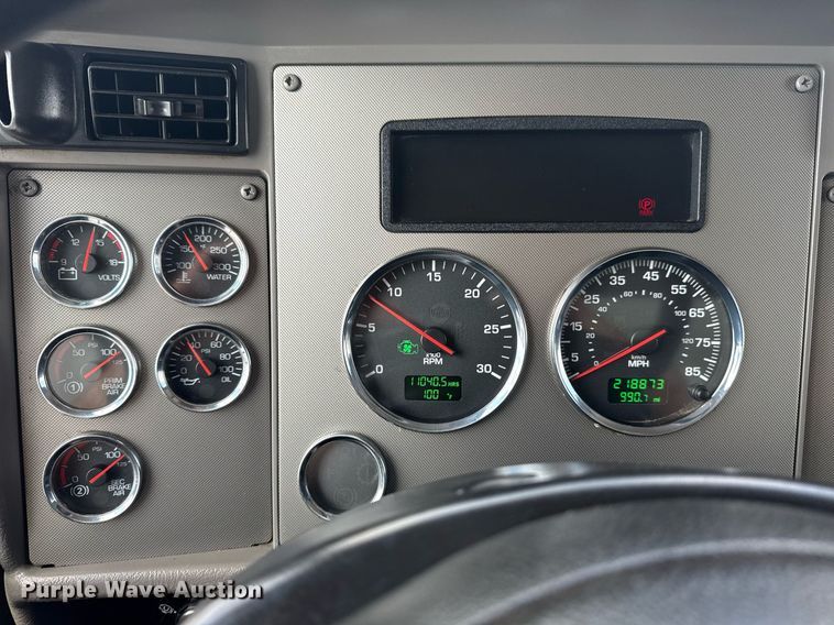 image for item EG5997 2019 Kenworth T370 box truck