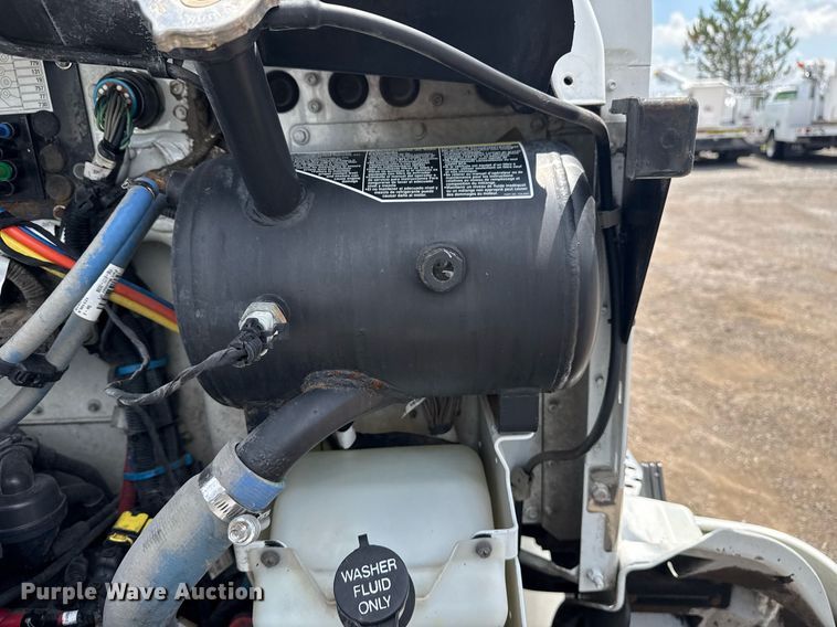 image for item EG5997 2019 Kenworth T370 box truck