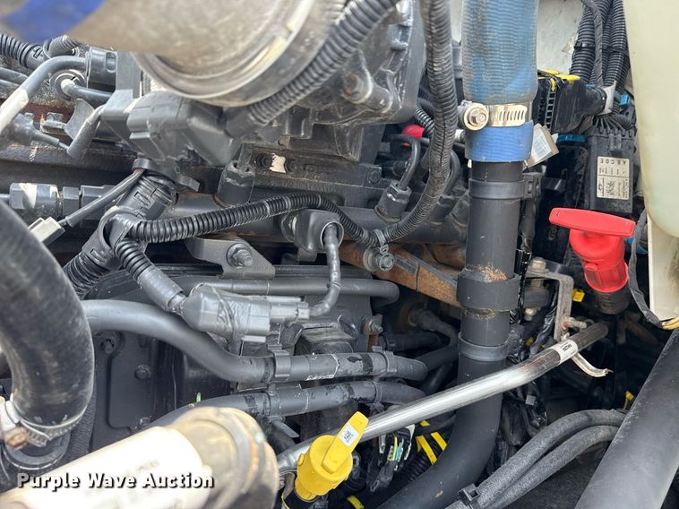 image for item EG5997 2019 Kenworth T370 box truck