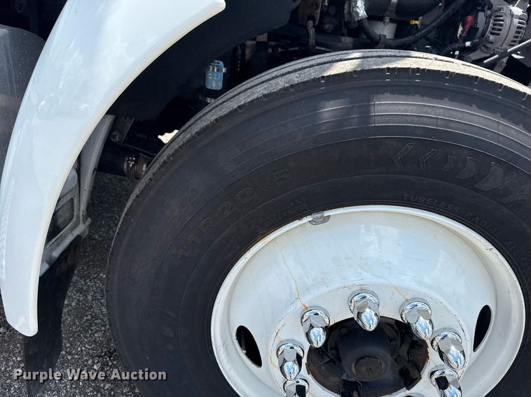 image for item EG5997 2019 Kenworth T370 box truck