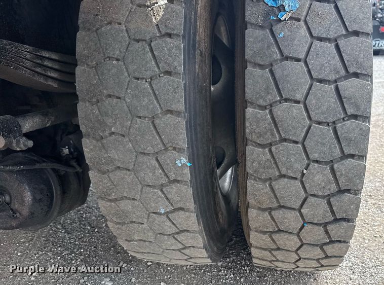 image for item EG5997 2019 Kenworth T370 box truck