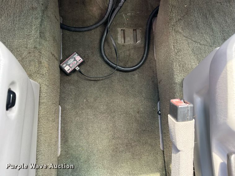 image for item EG6006 2001 Ford Windstar handicap accessible van