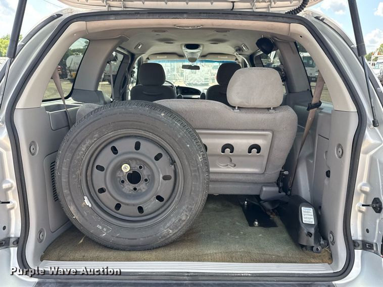 image for item EG6006 2001 Ford Windstar handicap accessible van