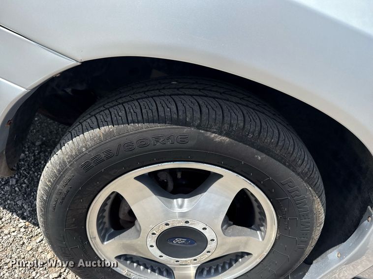 image for item EG6006 2001 Ford Windstar handicap accessible van