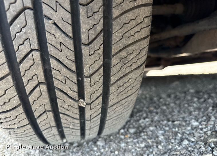 image for item EG6006 2001 Ford Windstar handicap accessible van