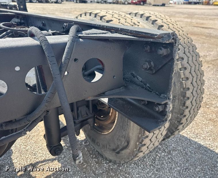 image for item EG6007 2015 Hino 338 truck cab and chassis