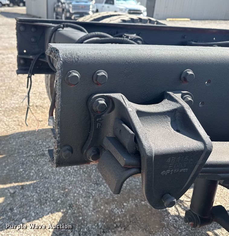 image for item EG6007 2015 Hino 338 truck cab and chassis