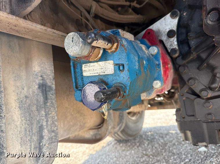 image for item EG6007 2015 Hino 338 truck cab and chassis