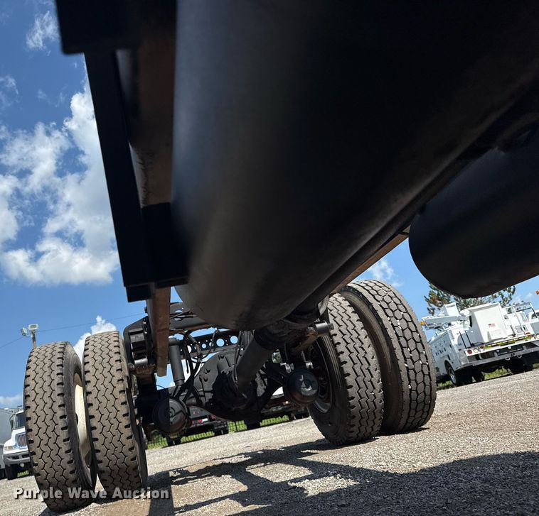 image for item EG6007 2015 Hino 338 truck cab and chassis