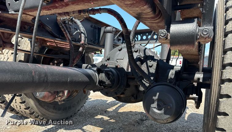 image for item EG6007 2015 Hino 338 truck cab and chassis