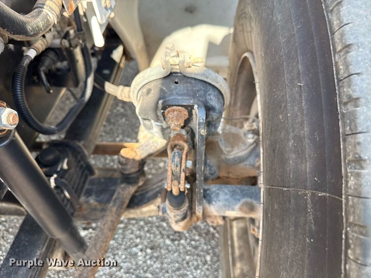 image for item EG6007 2015 Hino 338 truck cab and chassis