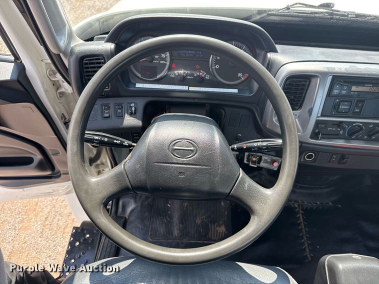 image for item EG6007 2015 Hino 338 truck cab and chassis