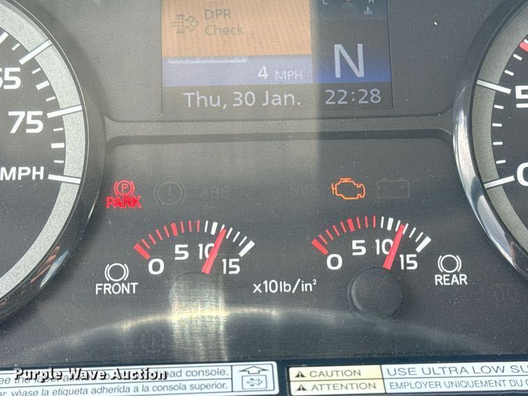 image for item EG6007 2015 Hino 338 truck cab and chassis