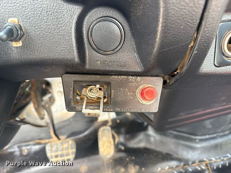 image for item EG6007 2015 Hino 338 truck cab and chassis