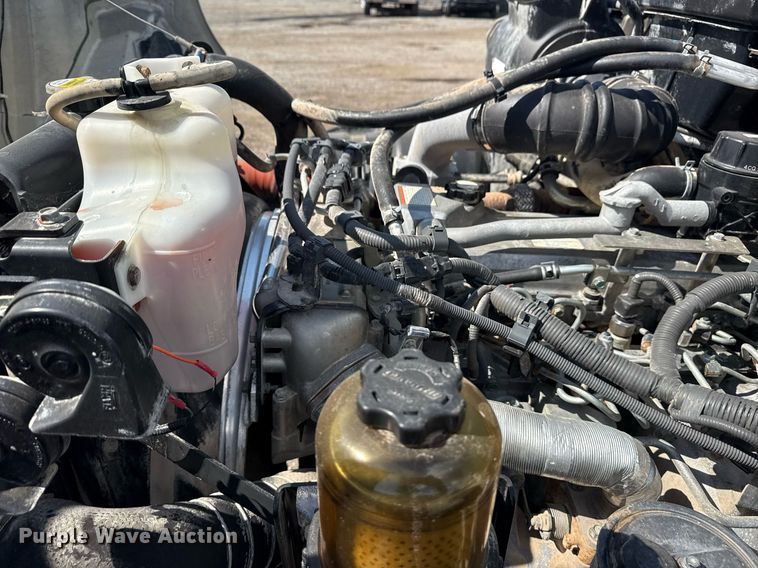 image for item EG6007 2015 Hino 338 truck cab and chassis