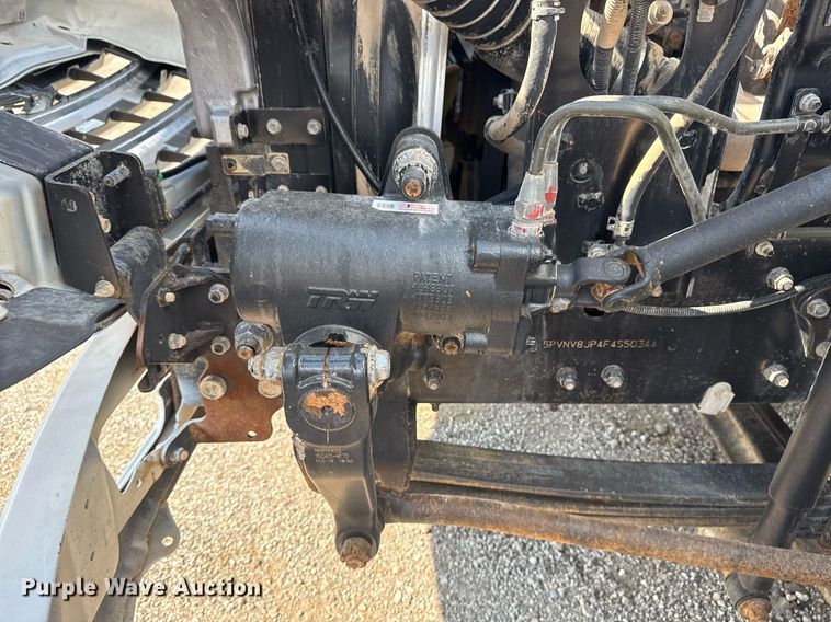 image for item EG6007 2015 Hino 338 truck cab and chassis