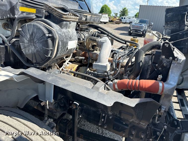 image for item EG6007 2015 Hino 338 truck cab and chassis