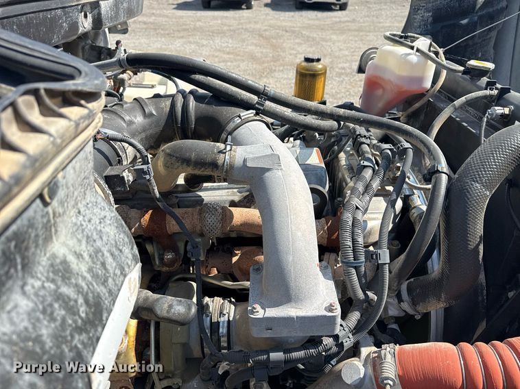 image for item EG6007 2015 Hino 338 truck cab and chassis