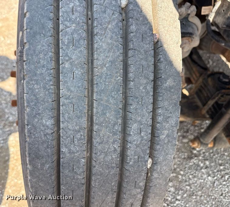 image for item EG6007 2015 Hino 338 truck cab and chassis