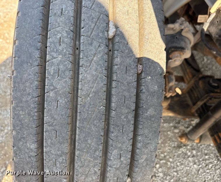 image for item EG6007 2015 Hino 338 truck cab and chassis