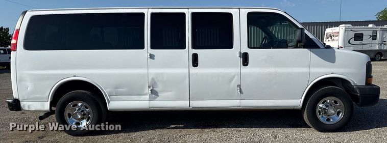 image for item EG6008 2009 Chevrolet Express 3500 van