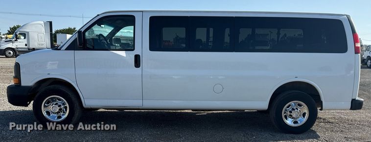 image for item EG6008 2009 Chevrolet Express 3500 van