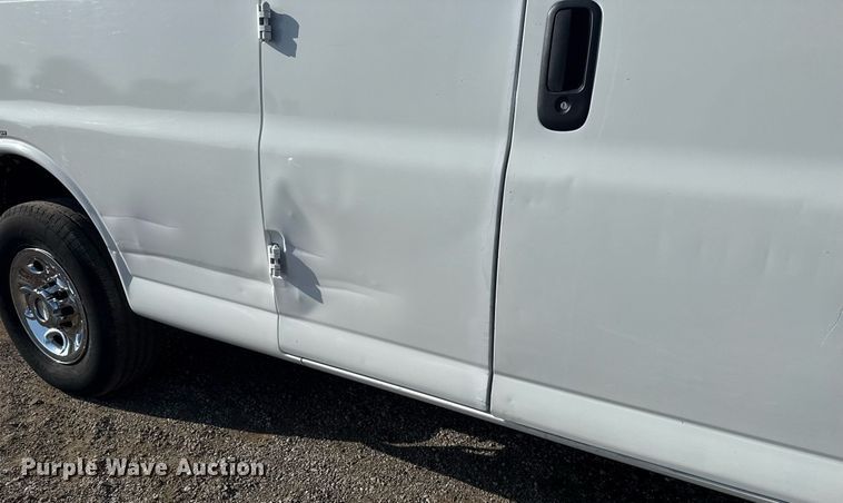 image for item EG6008 2009 Chevrolet Express 3500 van