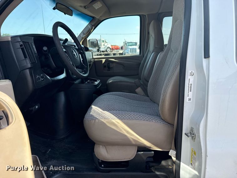 image for item EG6008 2009 Chevrolet Express 3500 van