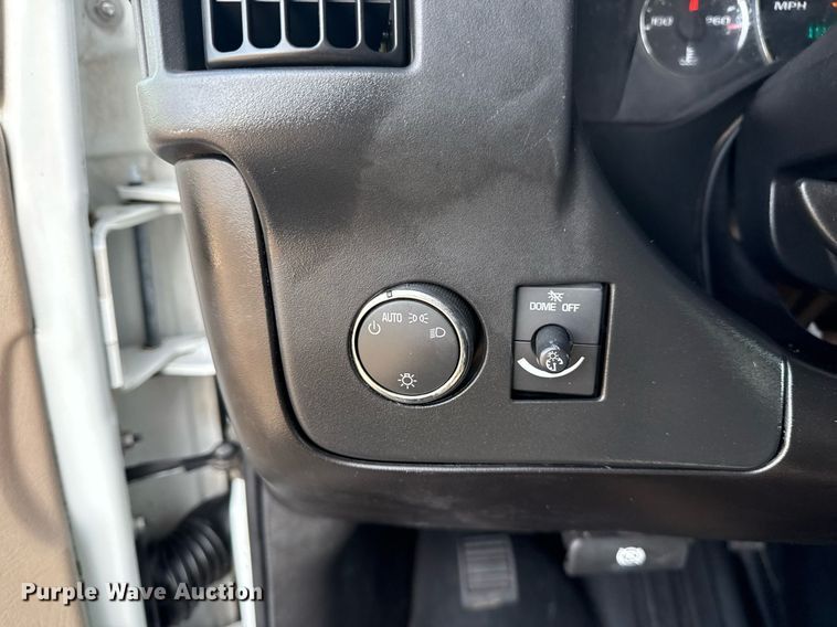 image for item EG6008 2009 Chevrolet Express 3500 van