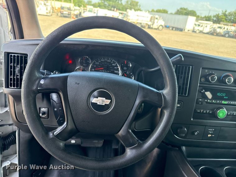 image for item EG6008 2009 Chevrolet Express 3500 van