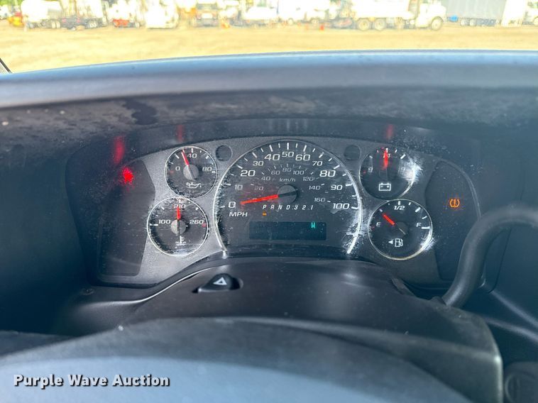 image for item EG6008 2009 Chevrolet Express 3500 van