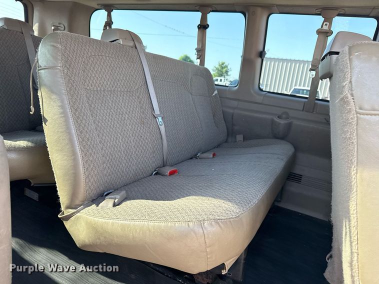 image for item EG6008 2009 Chevrolet Express 3500 van