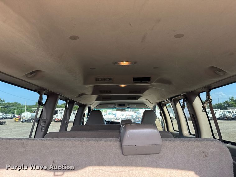 image for item EG6008 2009 Chevrolet Express 3500 van