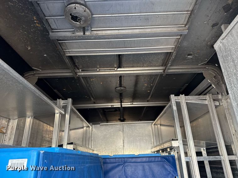 image for item EG6010 2002 International 4300 delivery truck