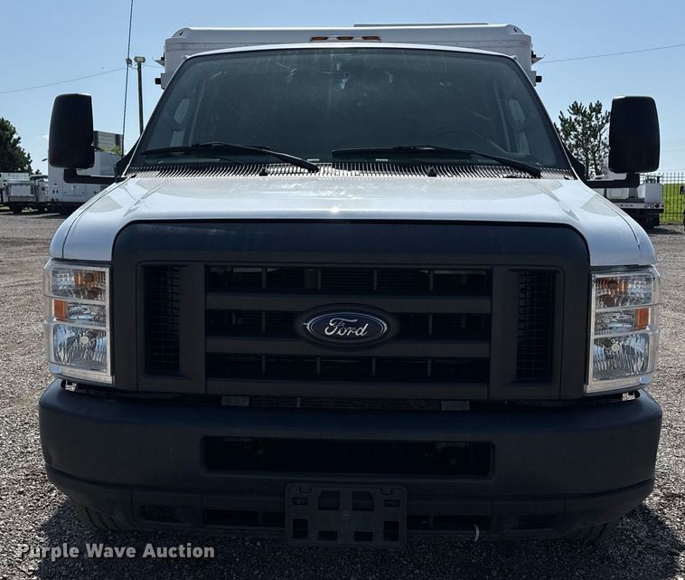 image for item EG6012 2018 Ford E450 Super Duty  refrigerated truck