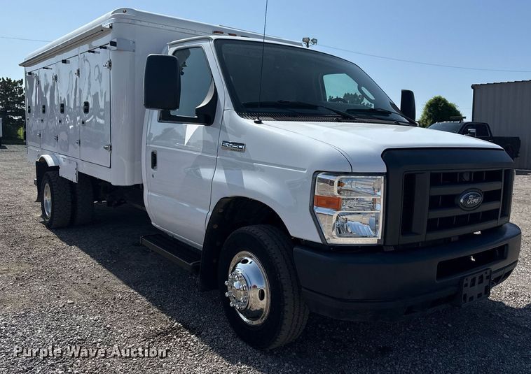 image for item EG6012 2018 Ford E450 Super Duty  refrigerated truck