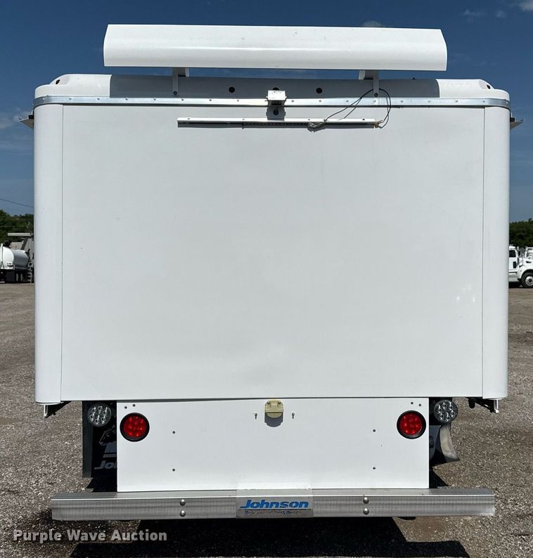 image for item EG6012 2018 Ford E450 Super Duty  refrigerated truck