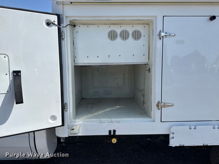 image for item EG6012 2018 Ford E450 Super Duty  refrigerated truck