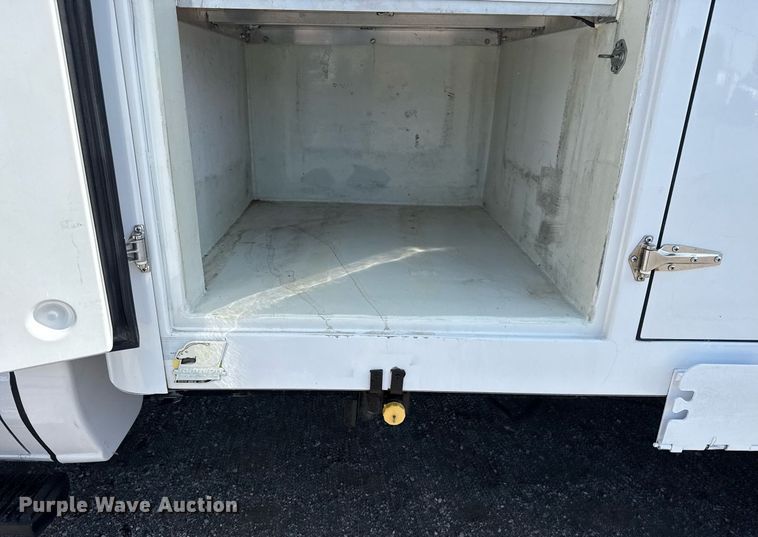 image for item EG6012 2018 Ford E450 Super Duty  refrigerated truck