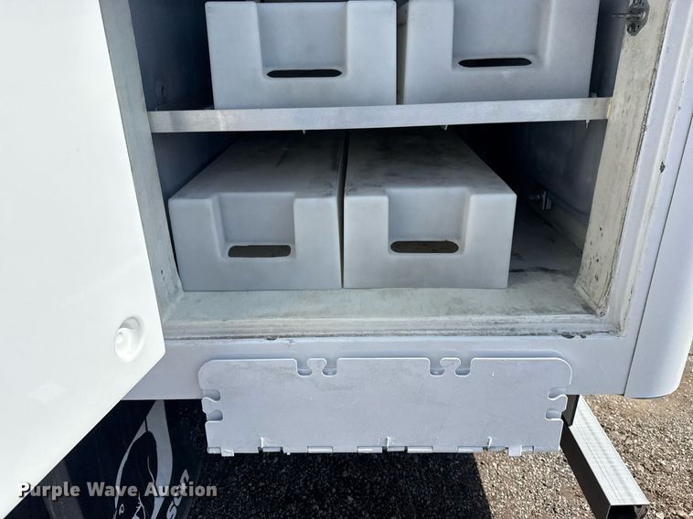 image for item EG6012 2018 Ford E450 Super Duty  refrigerated truck